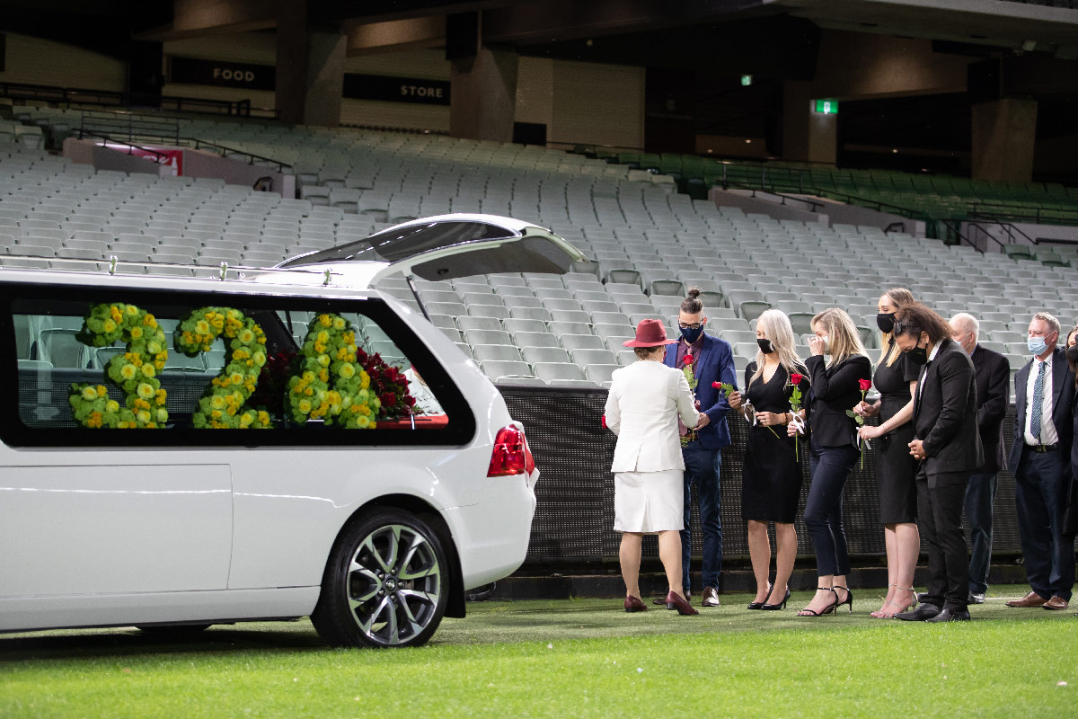 Dean Jones' final lap of the MCG