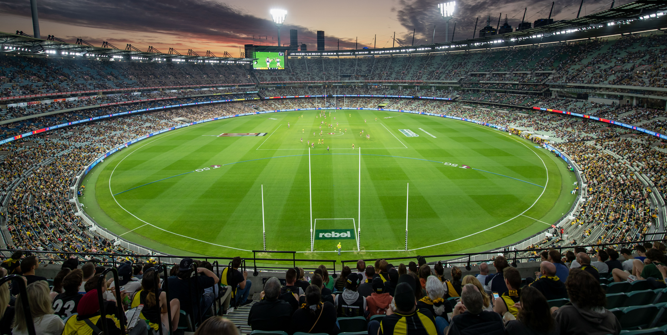 MCG crowd