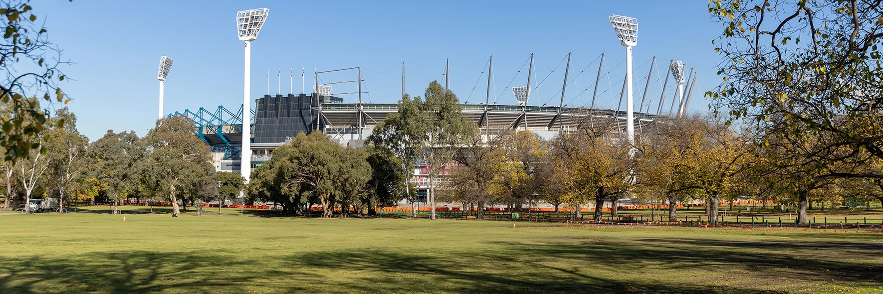 MCC_120625_074_YarraParkMCG_AssistanceAnimals_PageBanner_Desktop.webp