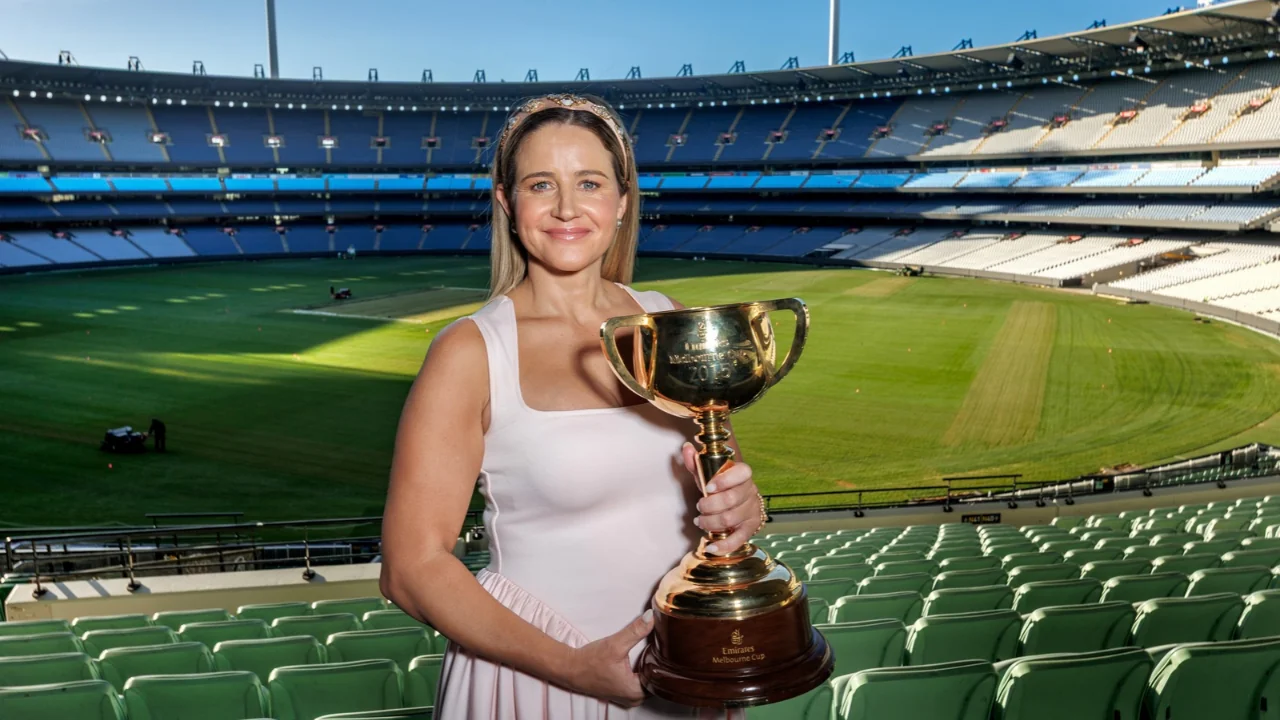 Michelle Payne with the 2015 Melbourne Cup at the MCG